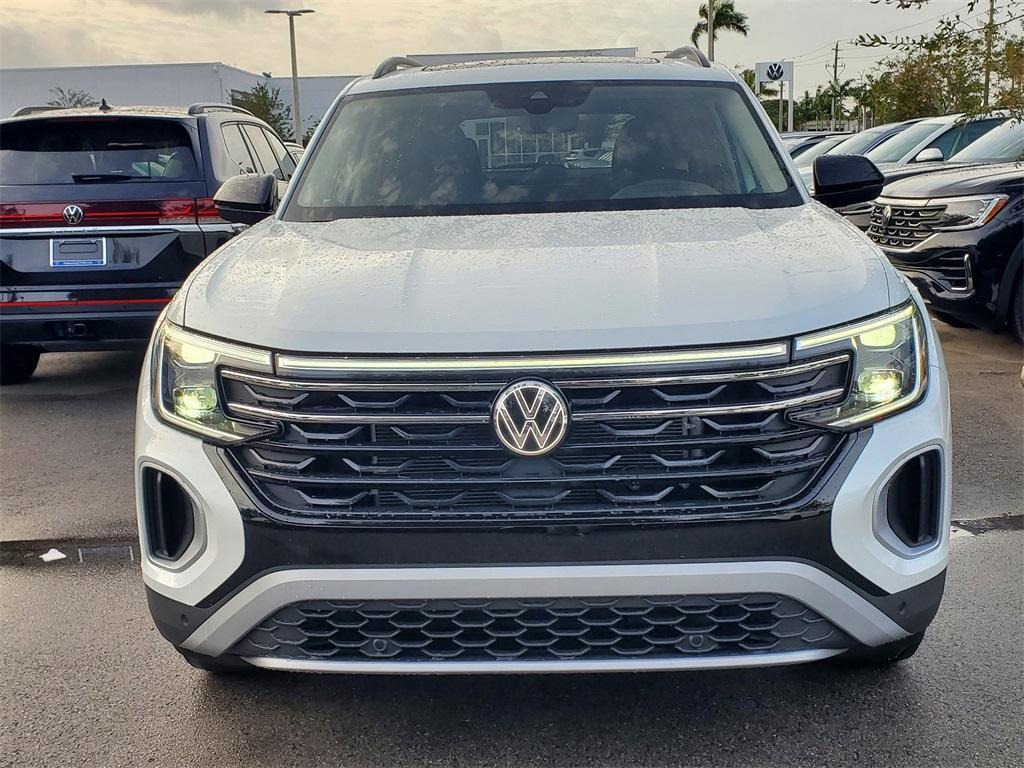 new 2025 Volkswagen Atlas car, priced at $47,834