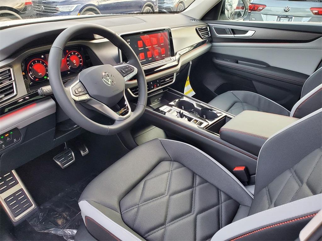 new 2025 Volkswagen Atlas car, priced at $47,834