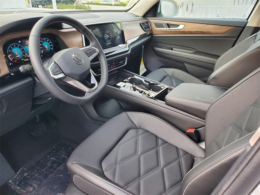 new 2025 Volkswagen Atlas car, priced at $40,379