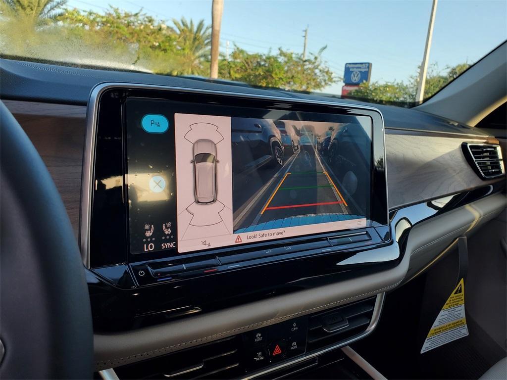 new 2025 Volkswagen Atlas car, priced at $40,293