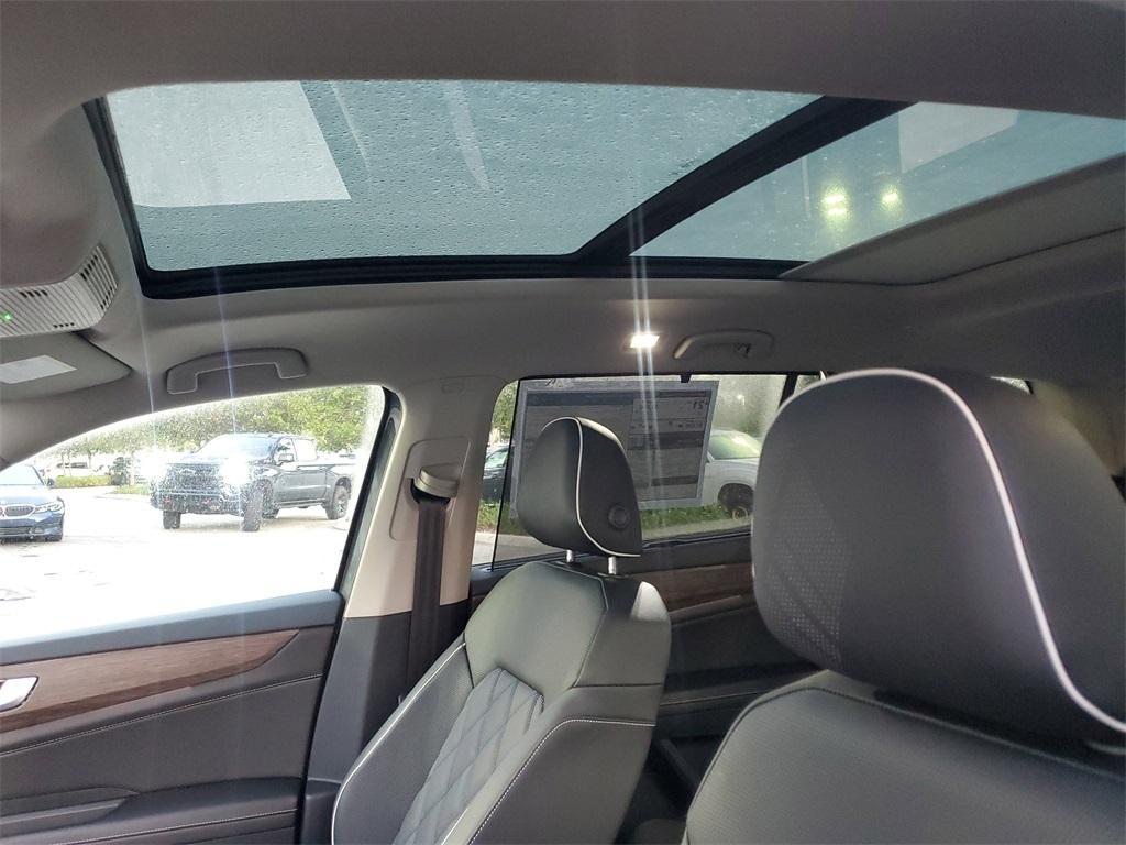 new 2025 Volkswagen Atlas car, priced at $51,619