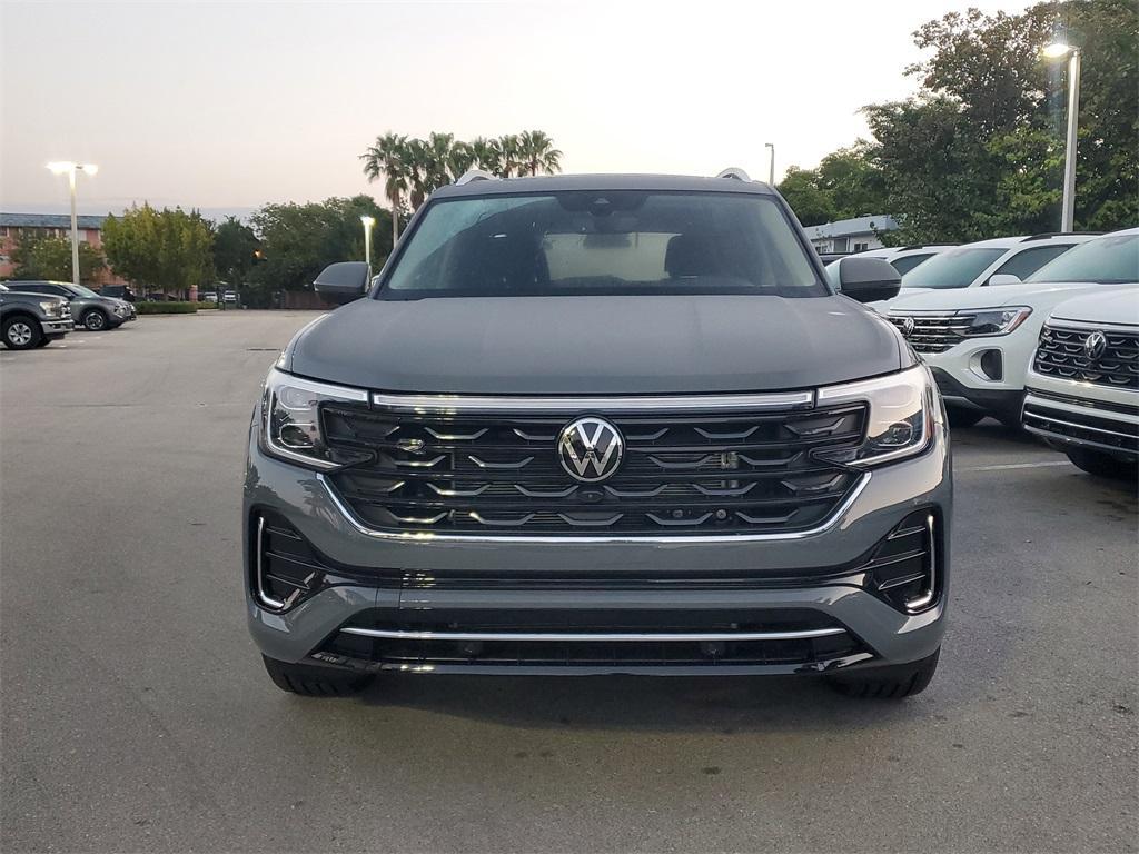 new 2025 Volkswagen Atlas car, priced at $51,619