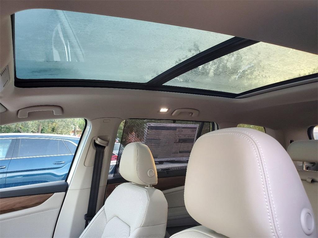 new 2025 Volkswagen Atlas car, priced at $41,411