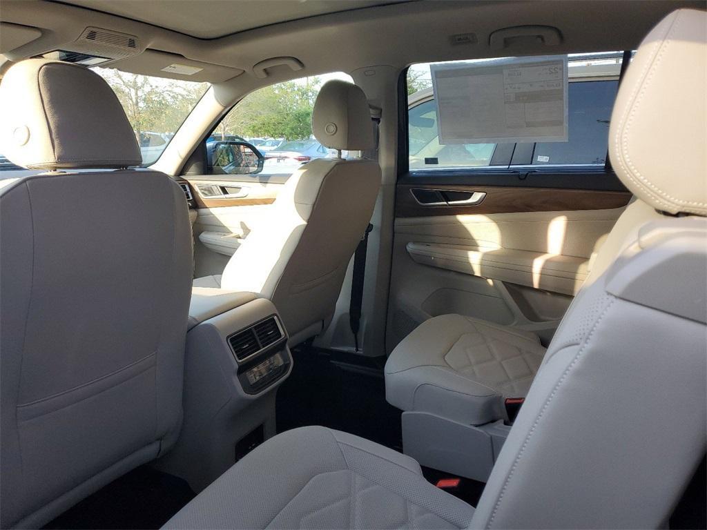 new 2025 Volkswagen Atlas car, priced at $41,411