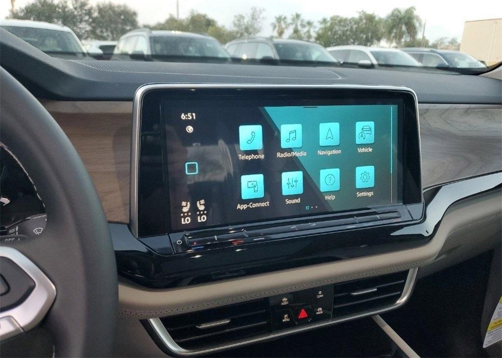 new 2025 Volkswagen Atlas car, priced at $41,498