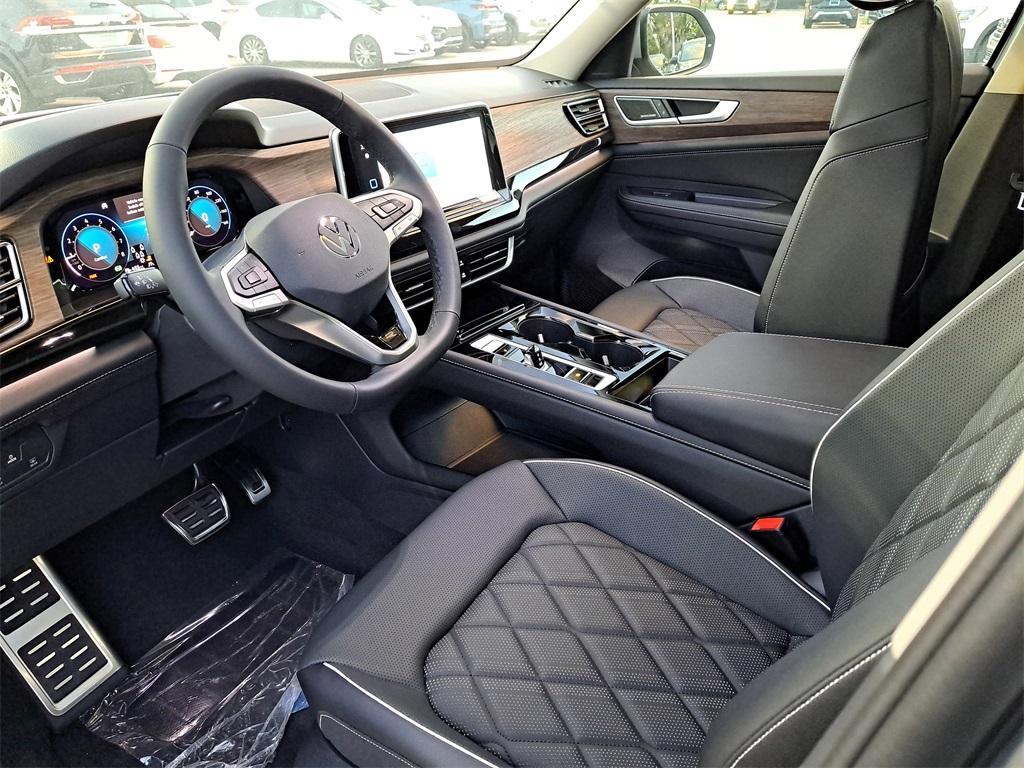 new 2025 Volkswagen Atlas car, priced at $49,766