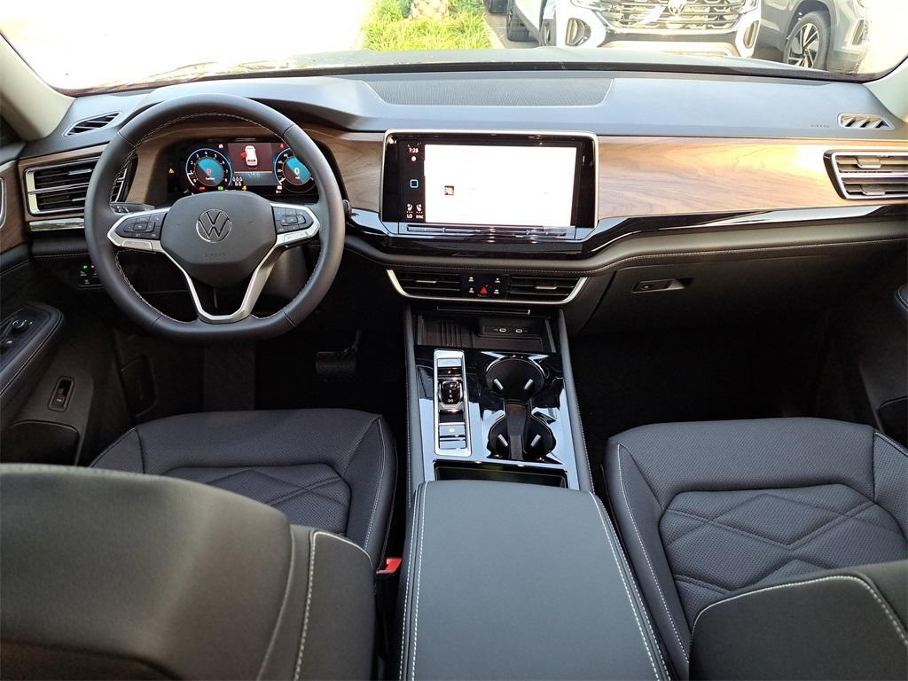 new 2025 Volkswagen Atlas car