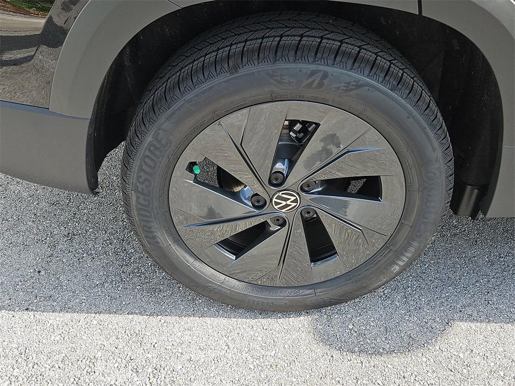 new 2025 Volkswagen Taos car, priced at $26,327