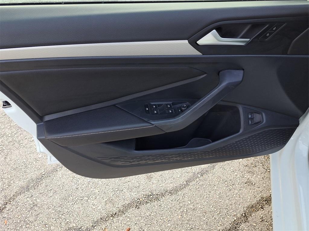 used 2023 Volkswagen Jetta car, priced at $15,299