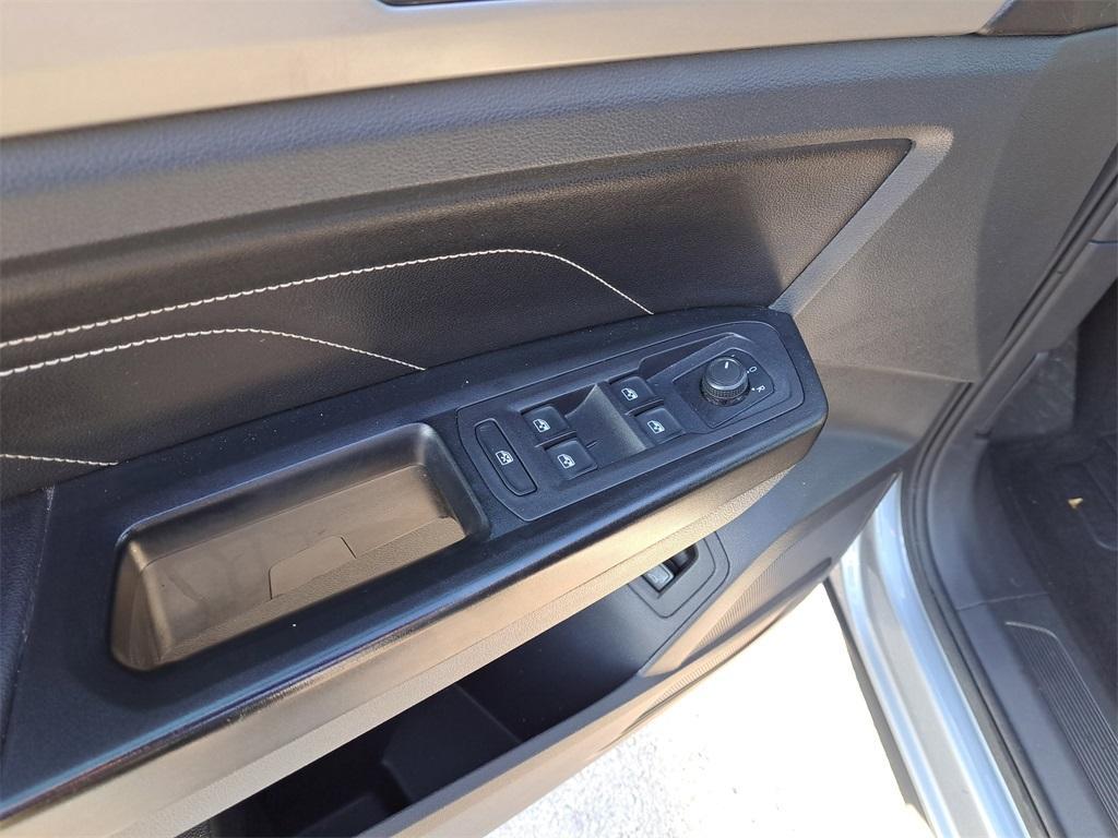 used 2020 Volkswagen Atlas Cross Sport car, priced at $24,330