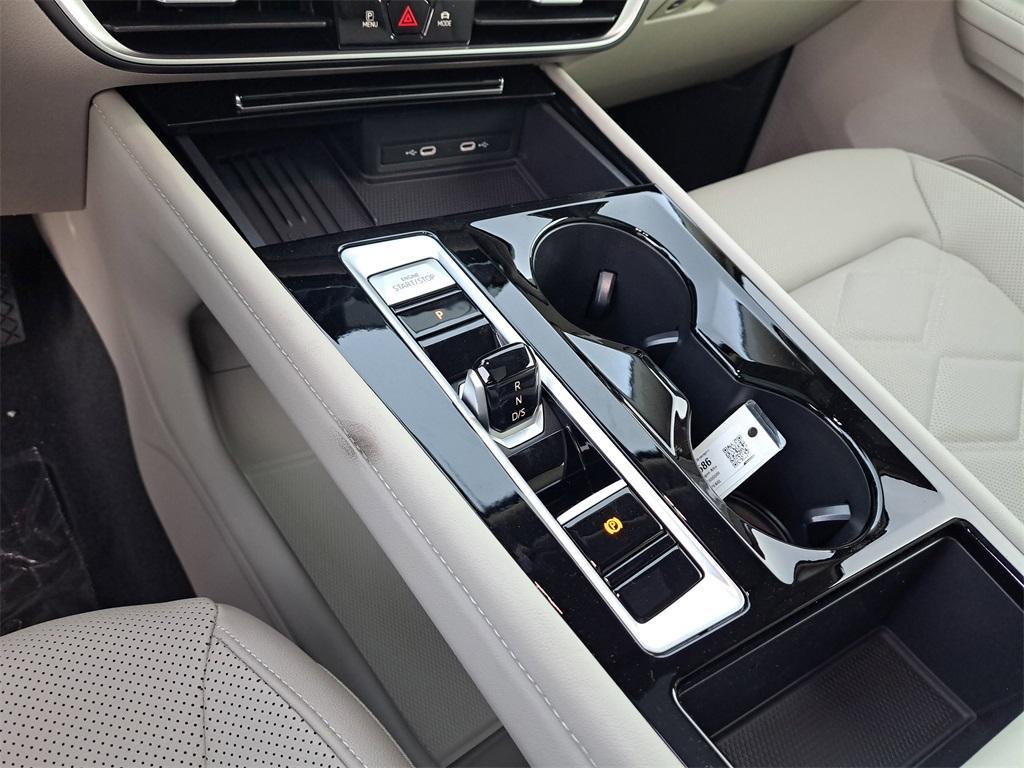 new 2025 Volkswagen Atlas car, priced at $41,584