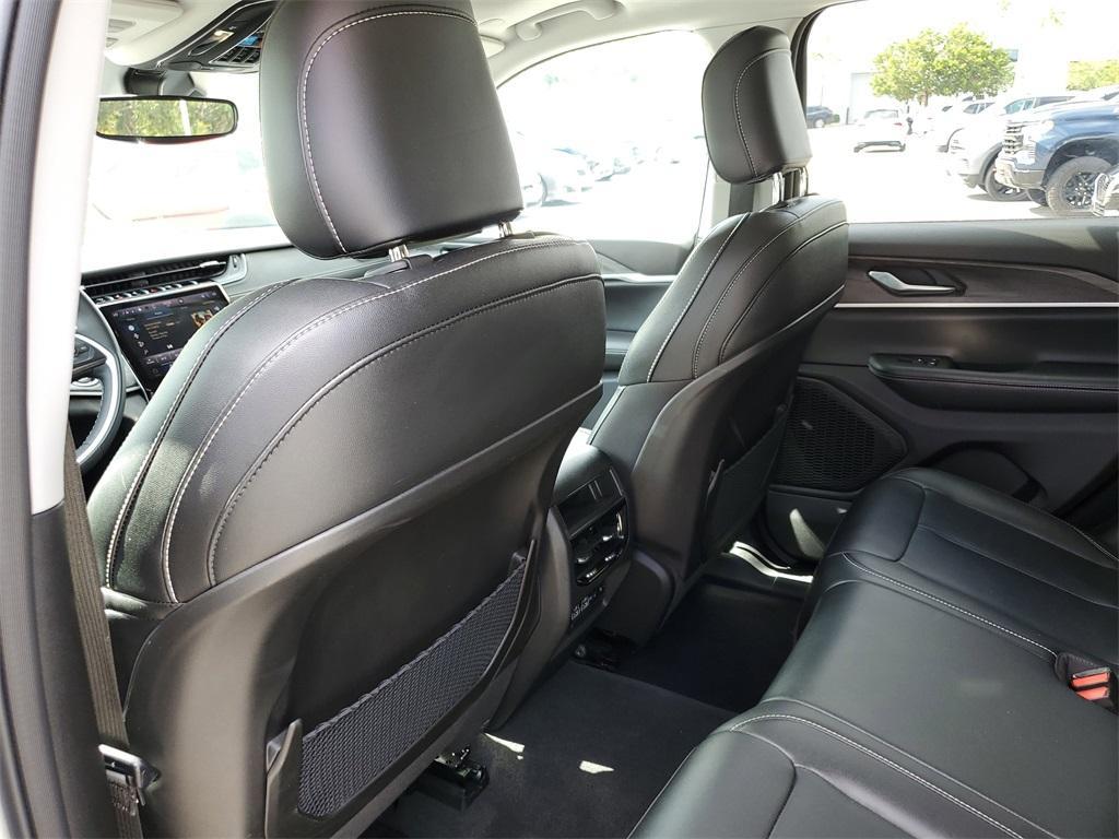 used 2024 Jeep Grand Cherokee car, priced at $34,115