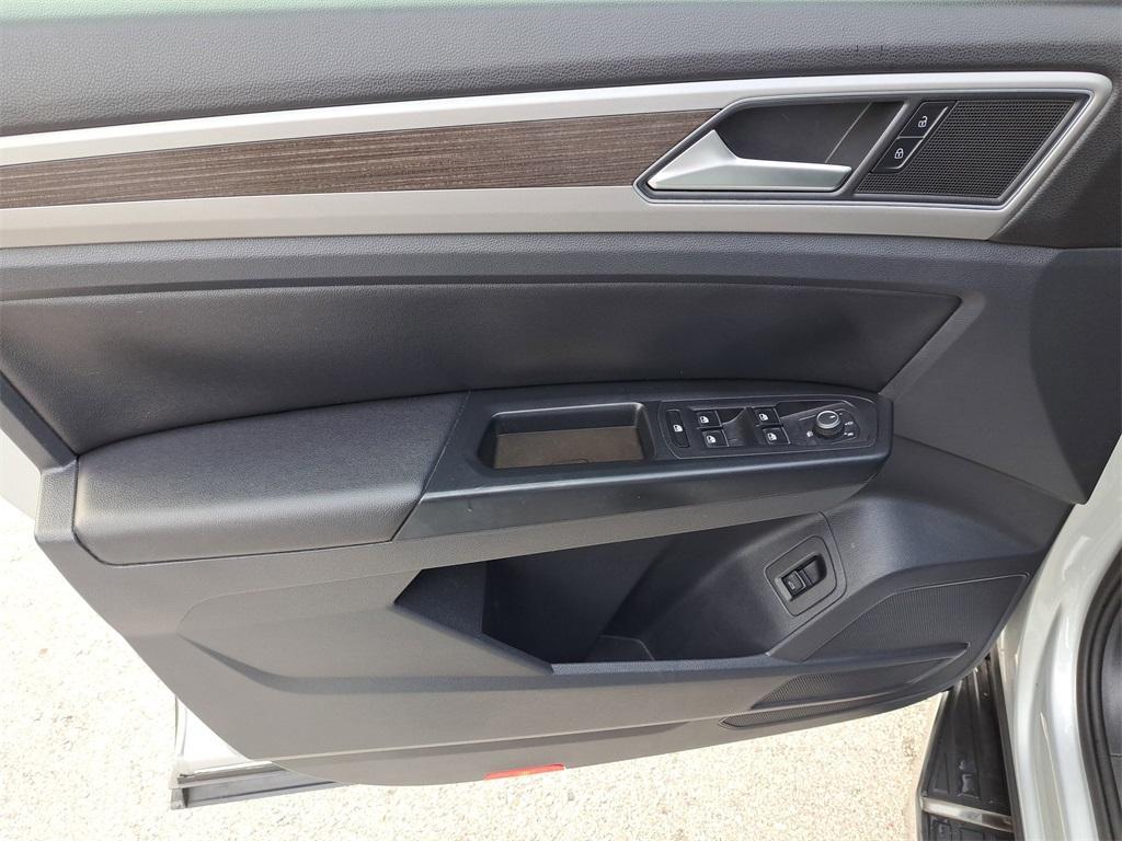 used 2019 Volkswagen Atlas car, priced at $18,004