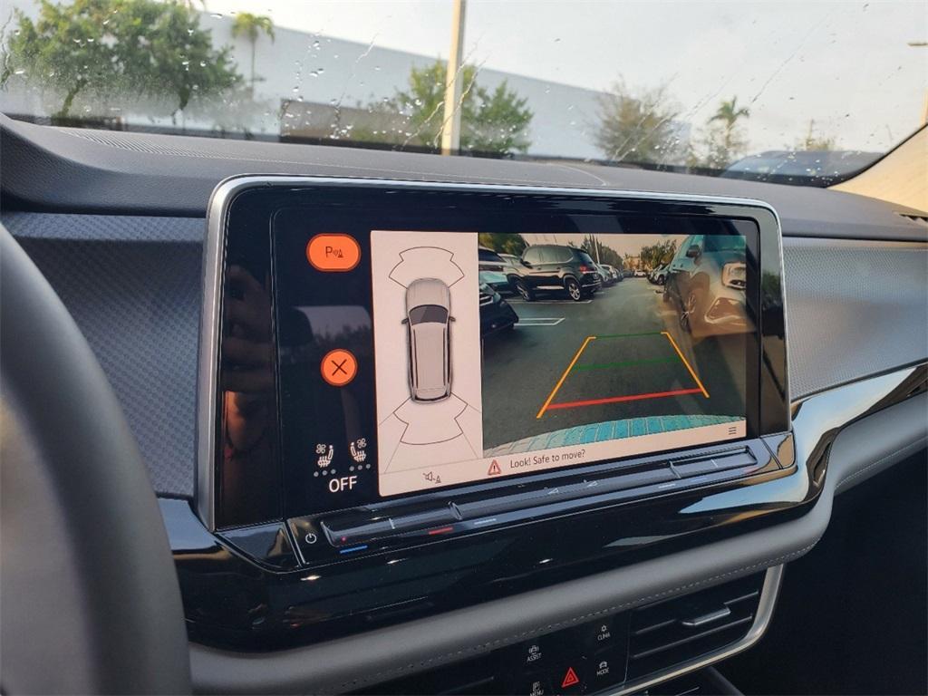 new 2025 Volkswagen Atlas car, priced at $45,837