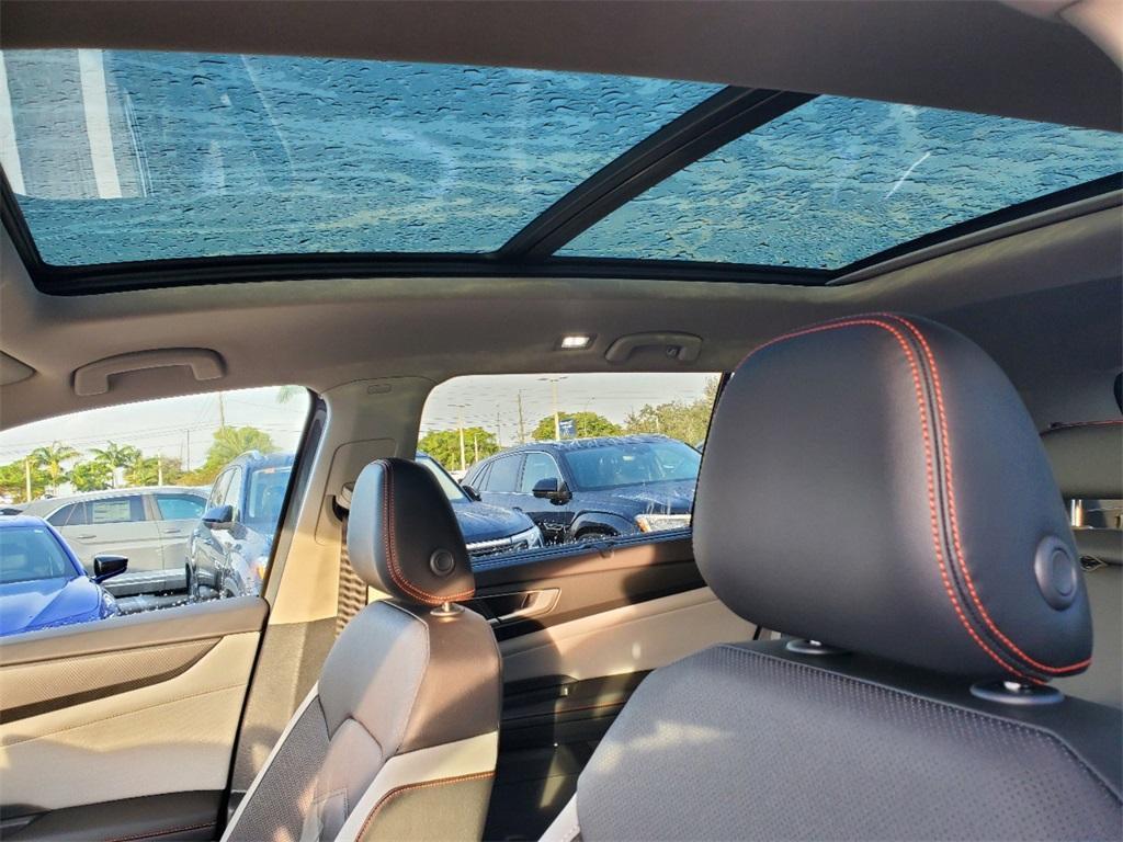 new 2025 Volkswagen Atlas car, priced at $45,837