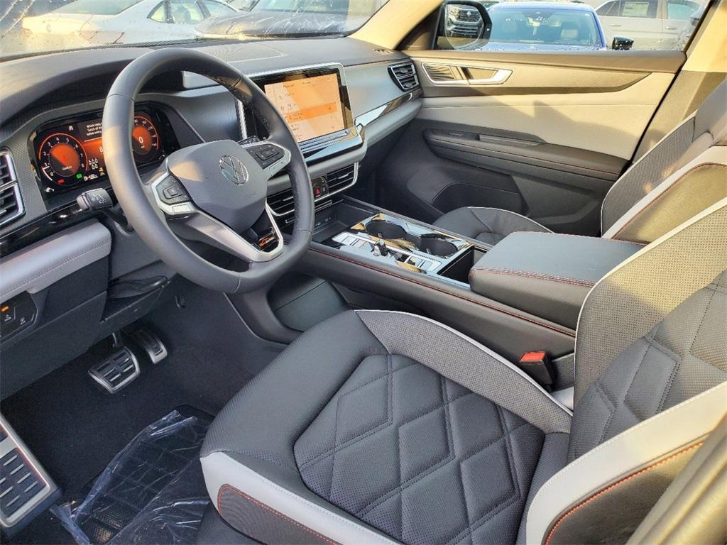 new 2025 Volkswagen Atlas car, priced at $45,837