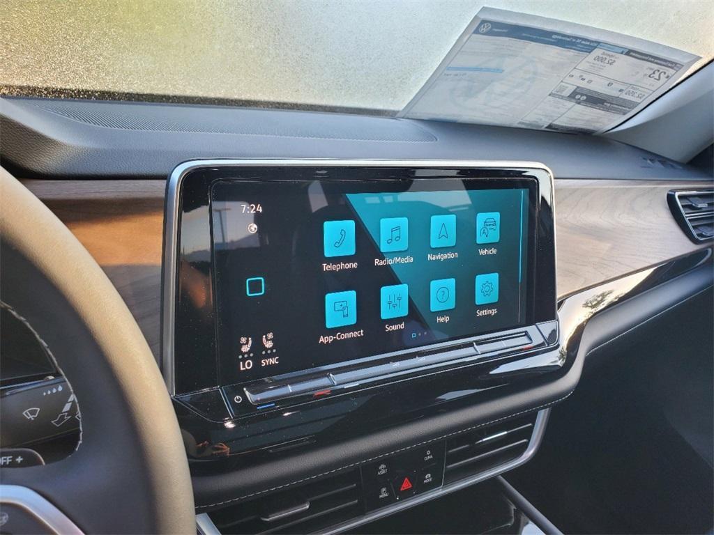 new 2025 Volkswagen Atlas car, priced at $41,498