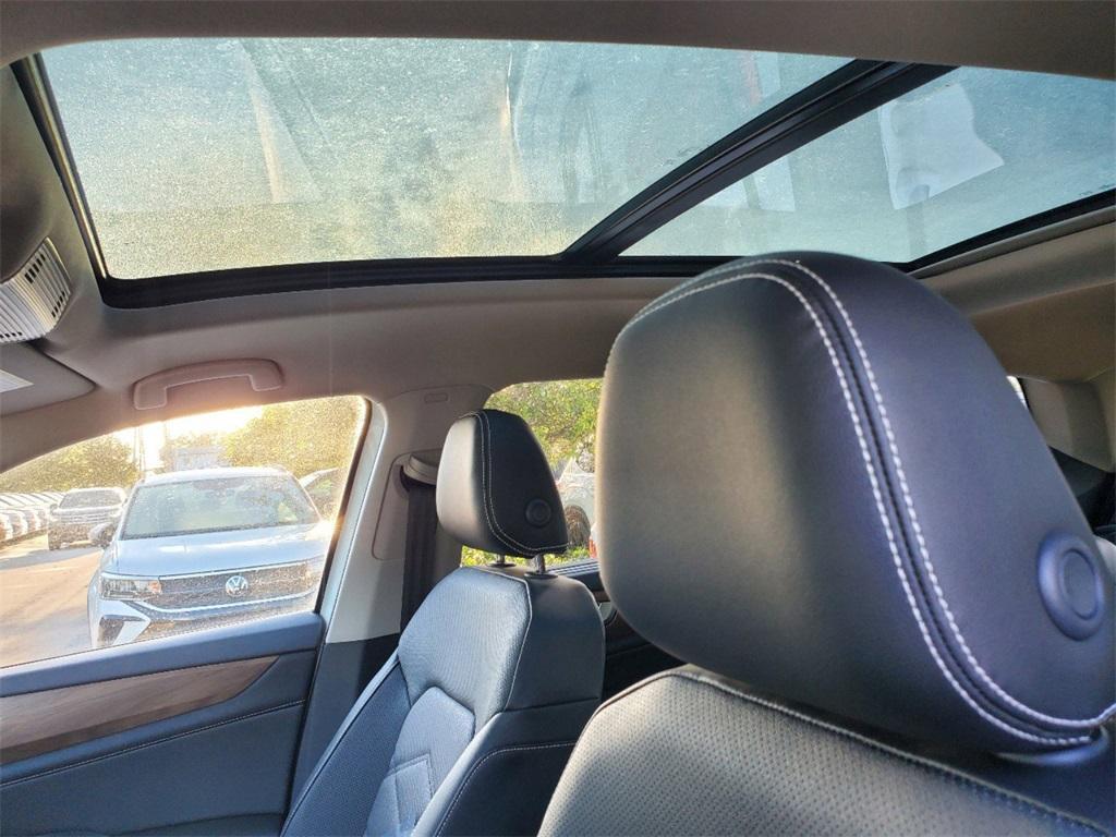 new 2025 Volkswagen Atlas car, priced at $41,498