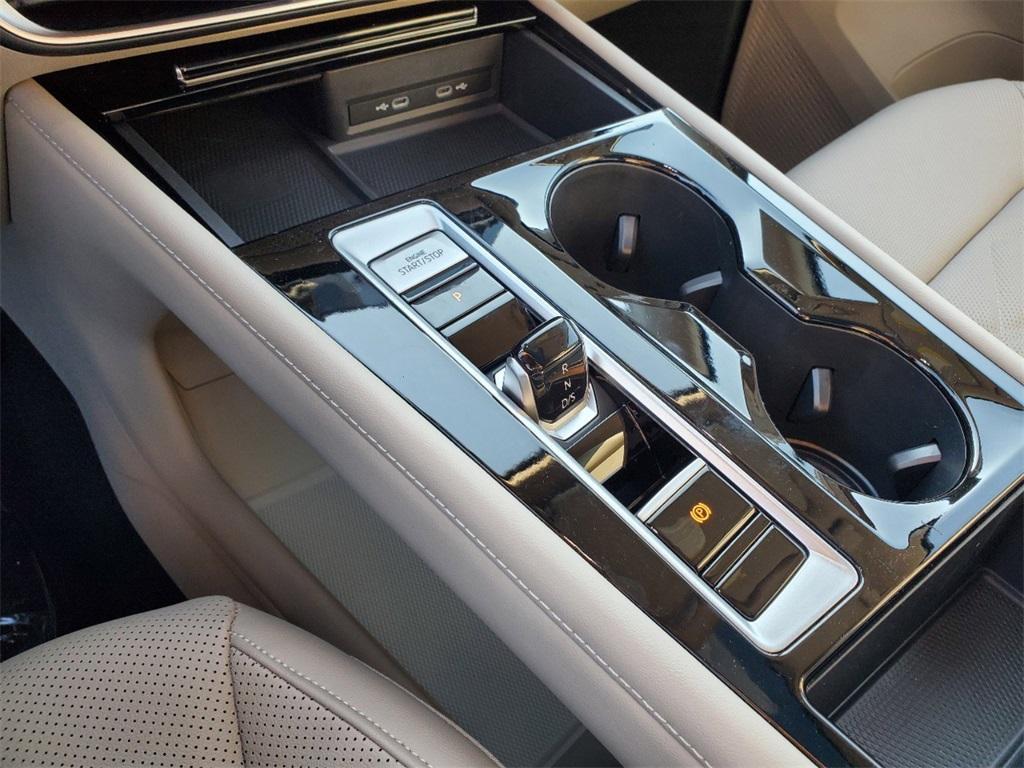 new 2025 Volkswagen Atlas car, priced at $41,923
