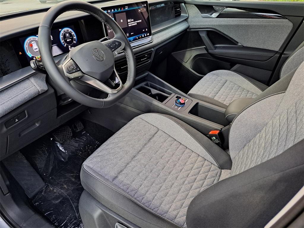 new 2025 Volkswagen Tiguan car, priced at $30,515