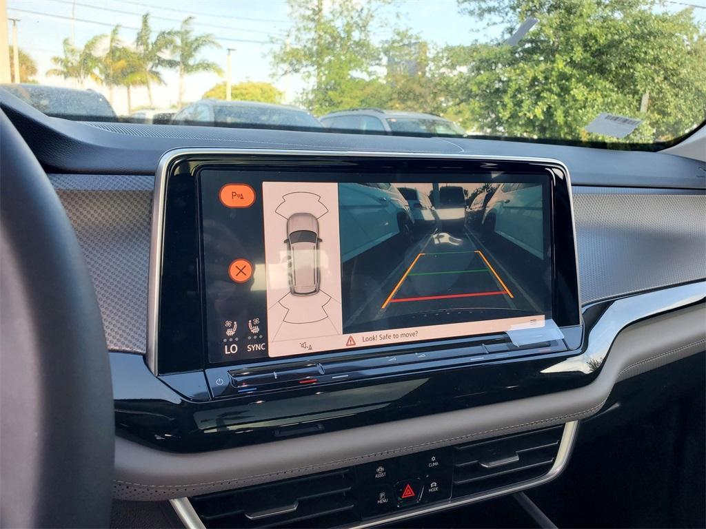 new 2025 Volkswagen Atlas car, priced at $47,834