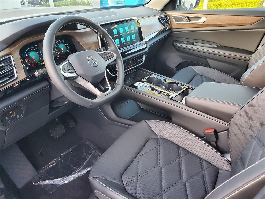new 2025 Volkswagen Atlas car, priced at $40,986