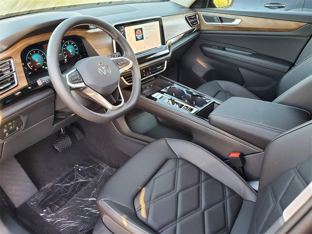 new 2025 Volkswagen Atlas car, priced at $40,813