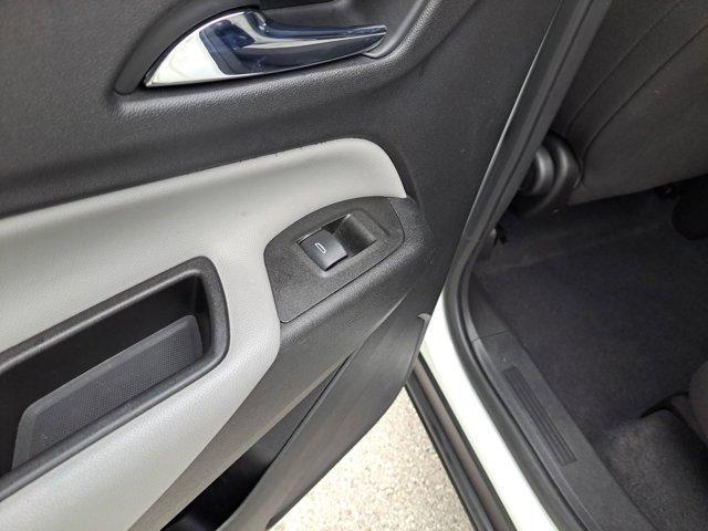 used 2021 Chevrolet Equinox car, priced at $10,699