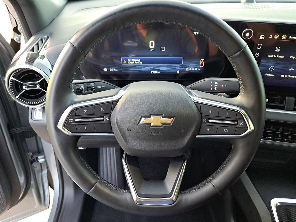 used 2025 Chevrolet Equinox car, priced at $23,099