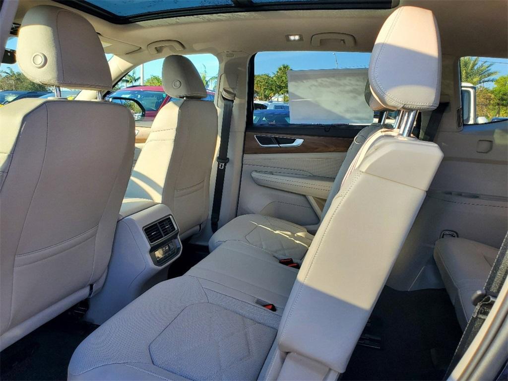 new 2025 Volkswagen Atlas car, priced at $40,813
