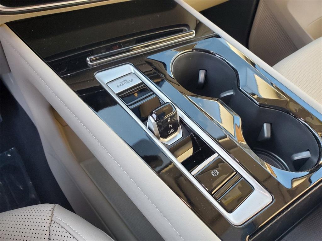 new 2025 Volkswagen Atlas car, priced at $40,813