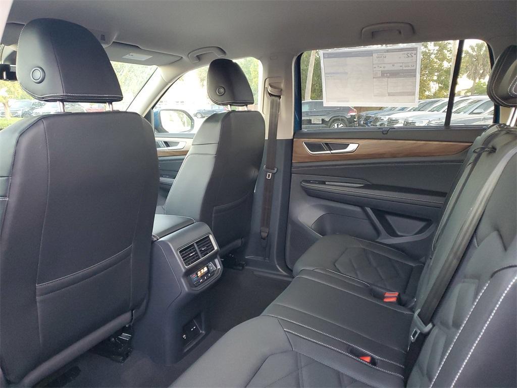 new 2025 Volkswagen Atlas car, priced at $40,639