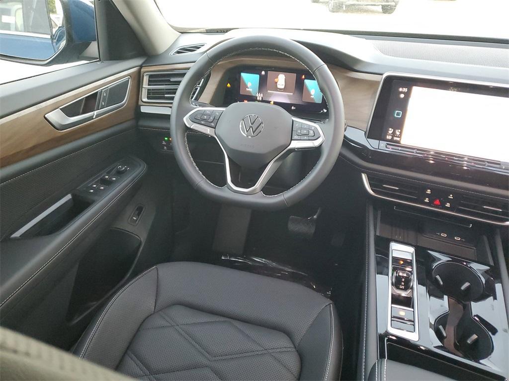 new 2025 Volkswagen Atlas car, priced at $40,639