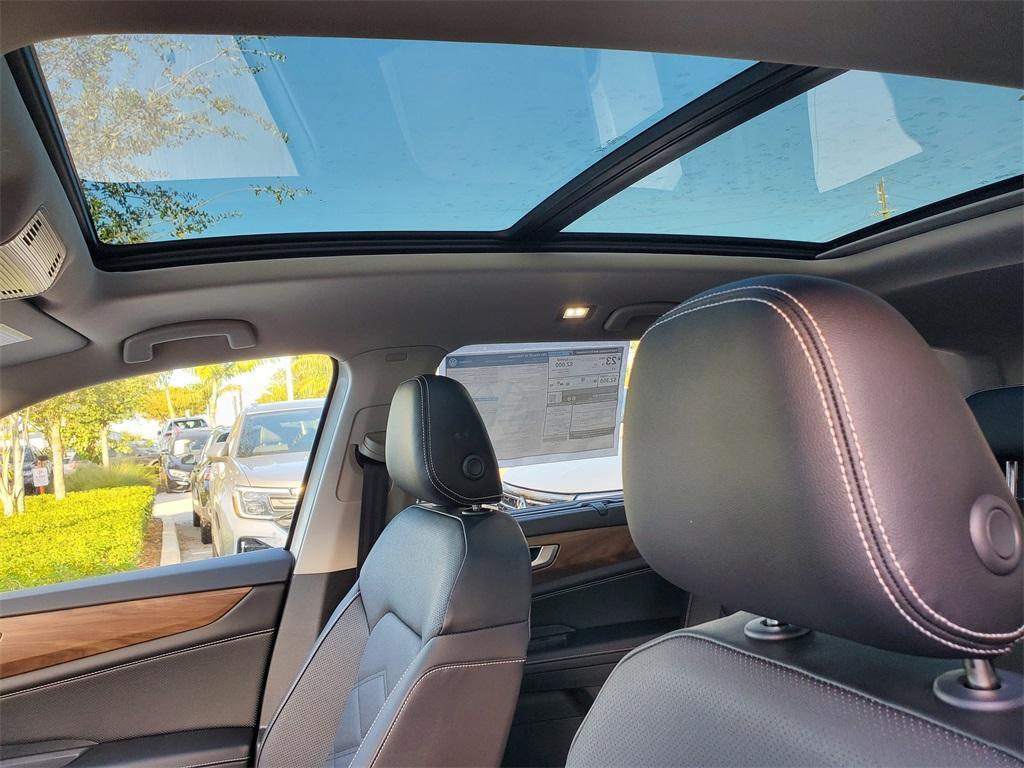 new 2025 Volkswagen Atlas car, priced at $40,986
