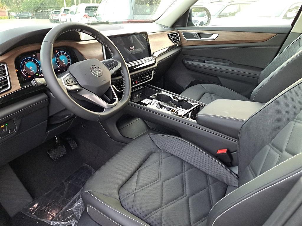new 2025 Volkswagen Atlas car, priced at $41,325