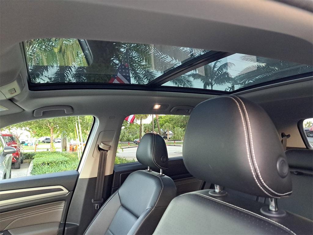 used 2021 Volkswagen Atlas car, priced at $25,291