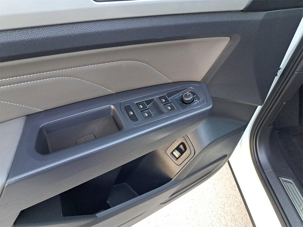 used 2021 Volkswagen Atlas car, priced at $25,291