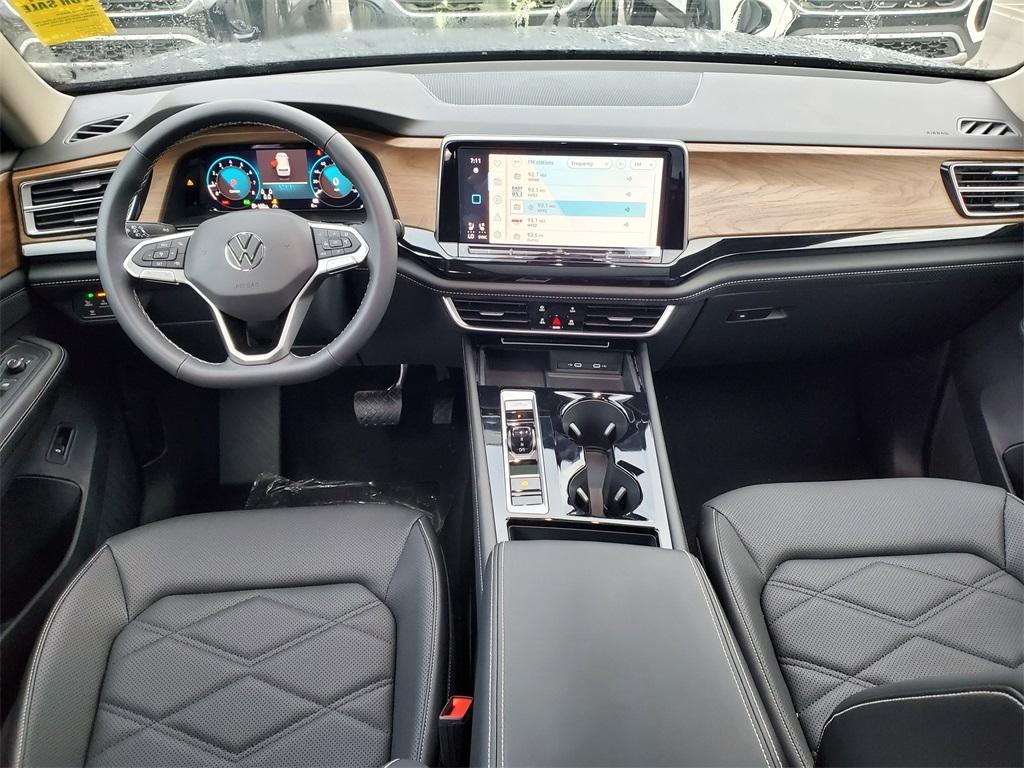 new 2025 Volkswagen Atlas car, priced at $42,096