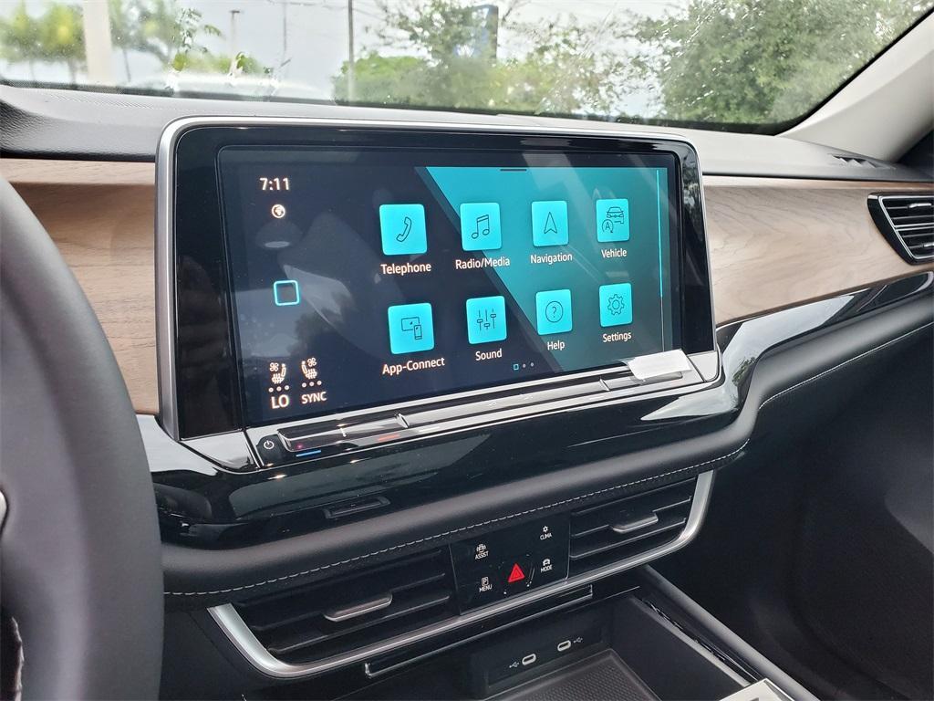 new 2025 Volkswagen Atlas car, priced at $42,096