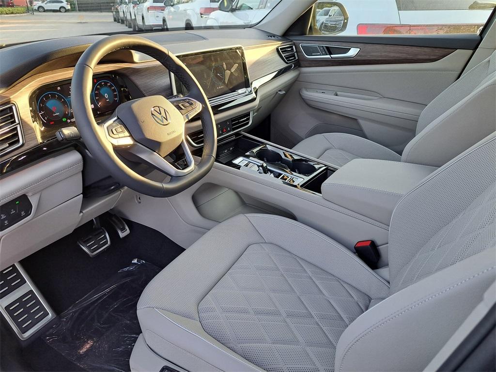 new 2025 Volkswagen Atlas car, priced at $51,703