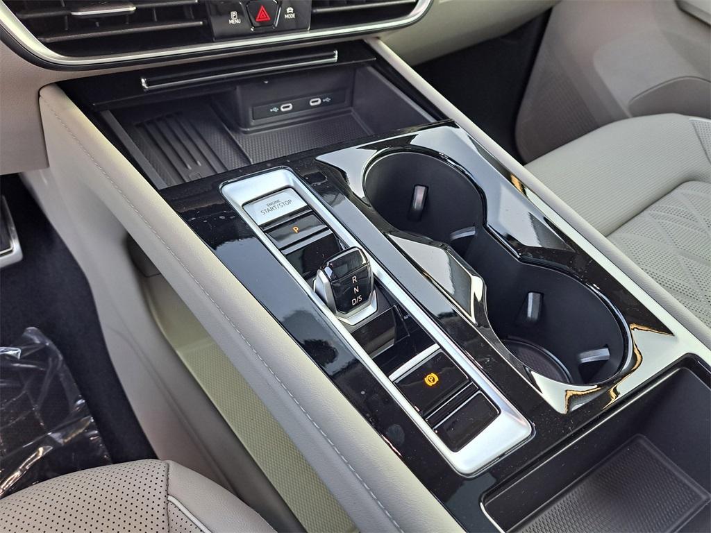 new 2025 Volkswagen Atlas car, priced at $51,703