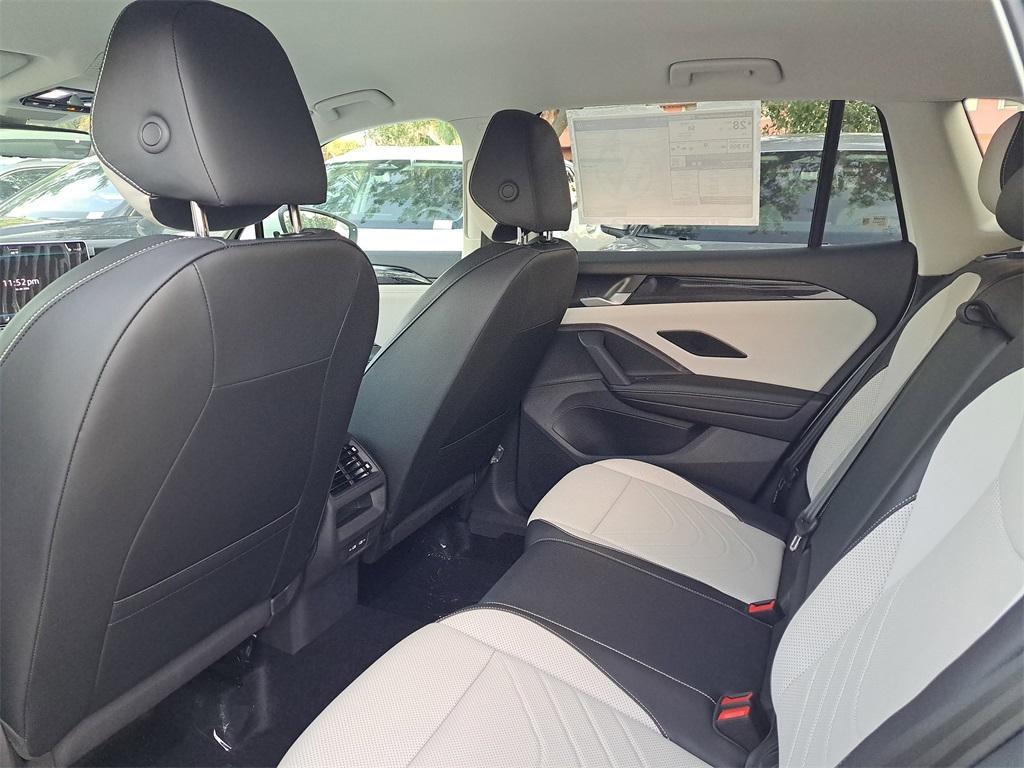 new 2025 Volkswagen Tiguan car, priced at $33,550