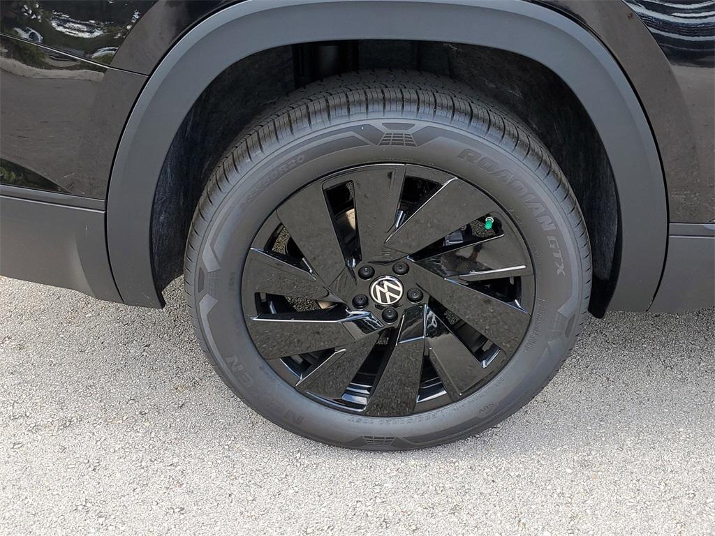 new 2025 Volkswagen Atlas car, priced at $40,466