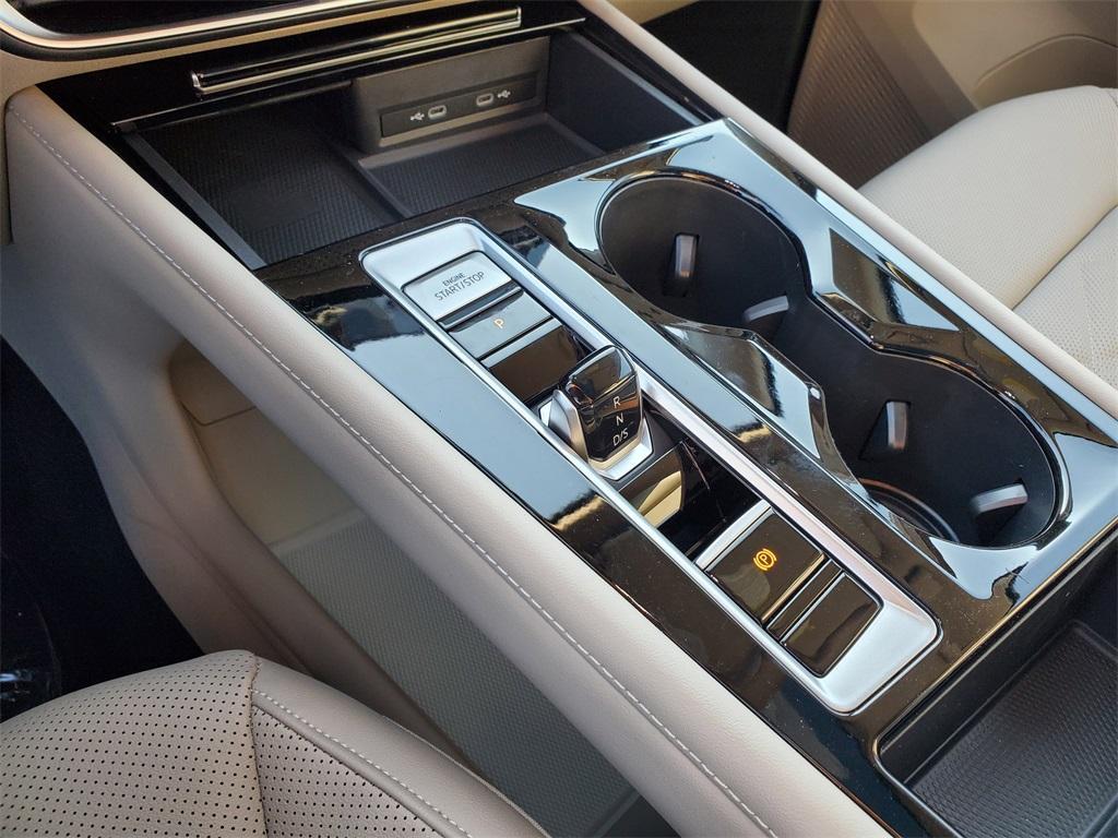 new 2025 Volkswagen Atlas car, priced at $40,466