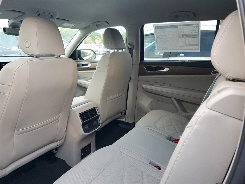 new 2025 Volkswagen Atlas car, priced at $40,466