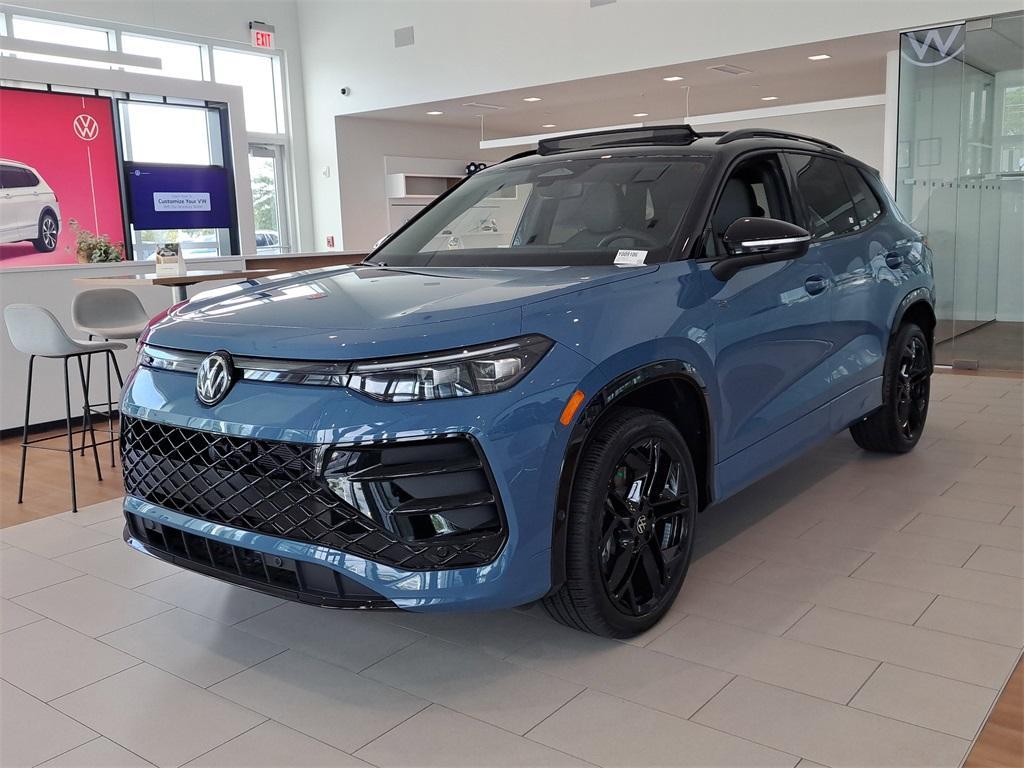 new 2025 Volkswagen Tiguan car, priced at $38,962