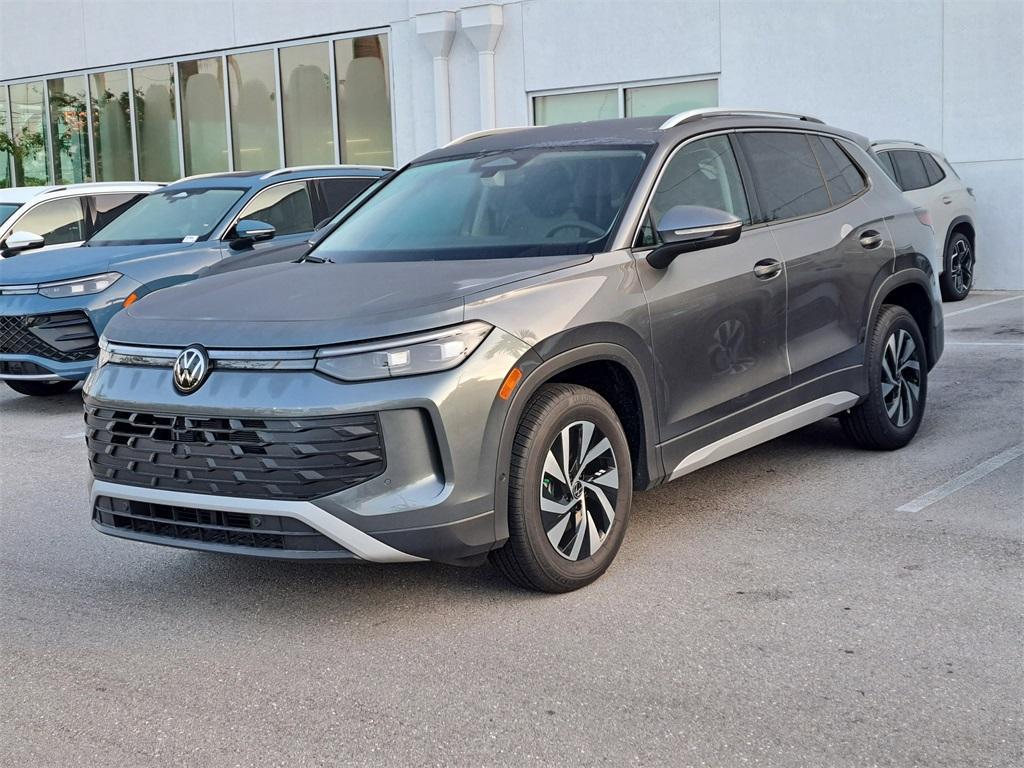 new 2025 Volkswagen Tiguan car, priced at $30,515