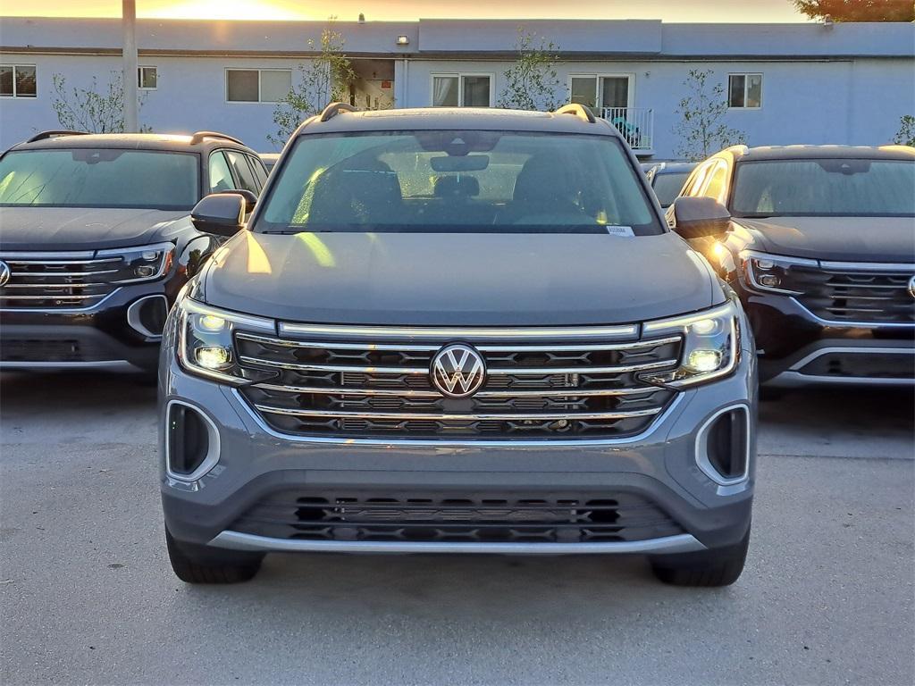 new 2025 Volkswagen Atlas car, priced at $41,584