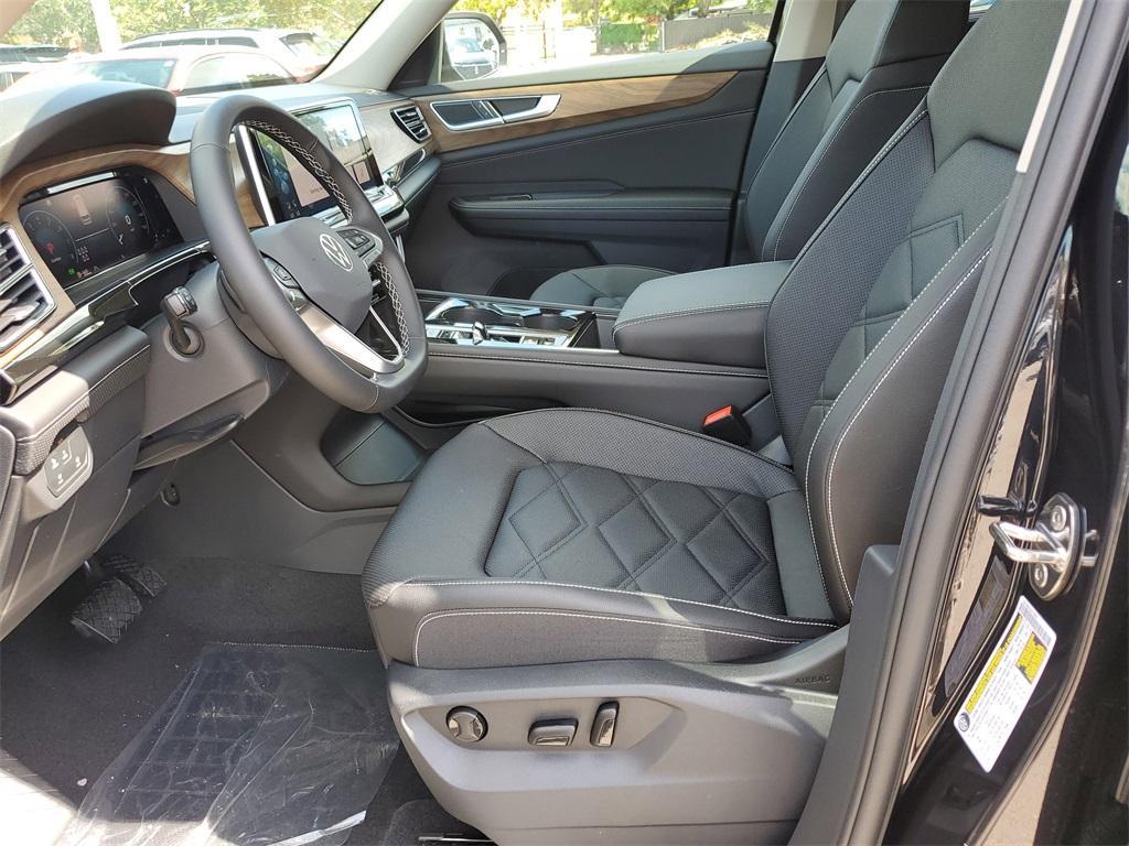 new 2025 Volkswagen Atlas car, priced at $40,466