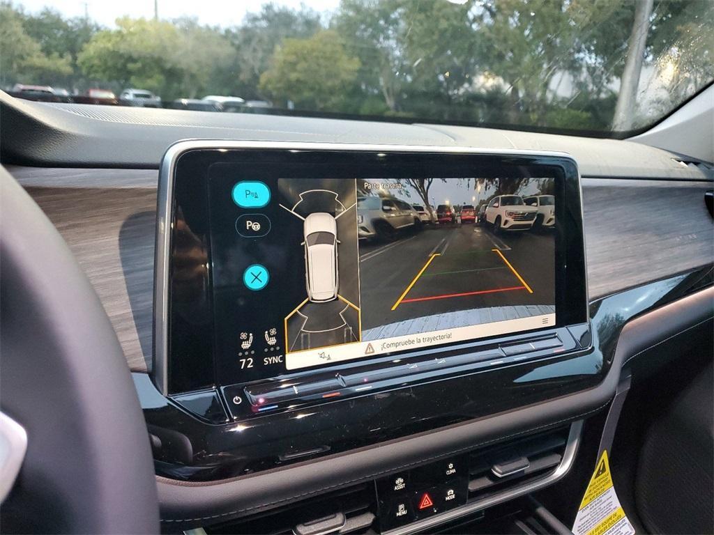 new 2025 Volkswagen Atlas car, priced at $51,160